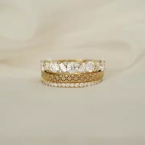 New Classic Lab Grown Round Cut Diamond 10K/ 14K/ 18K Yellow Gold Full Diamond Engagement Ring for Export Sale From India