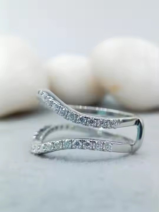 Luxurious Customized 925 Silver & White Gold Moissanite Diamond Ring Pave Setting Engagement Gift for Wife