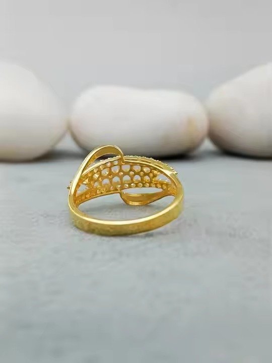Custom Fancy Solitaire Engagement Wedding Ring VVS Moissanite Diamond 10k / 14k/ 18k Gold Trendy Party ring Gift