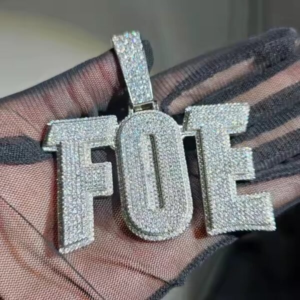 Silver Hip Hop Pendant New Street Fashion Design Diamond Moissanite Personalized Christian Cross Baguette Fine