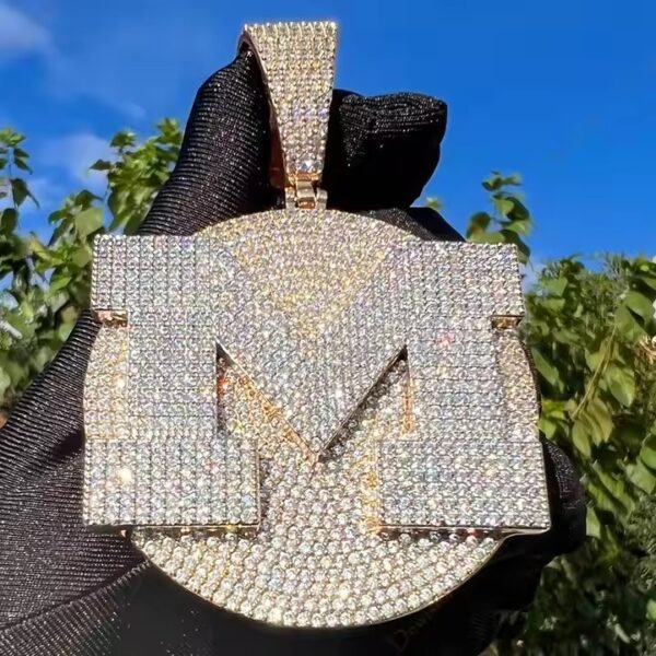 Custom Gold-Plated Round Shaped Memory Pendant Baguette Design Diamond Moissanite Personalized Street Fashion Iced for Gift