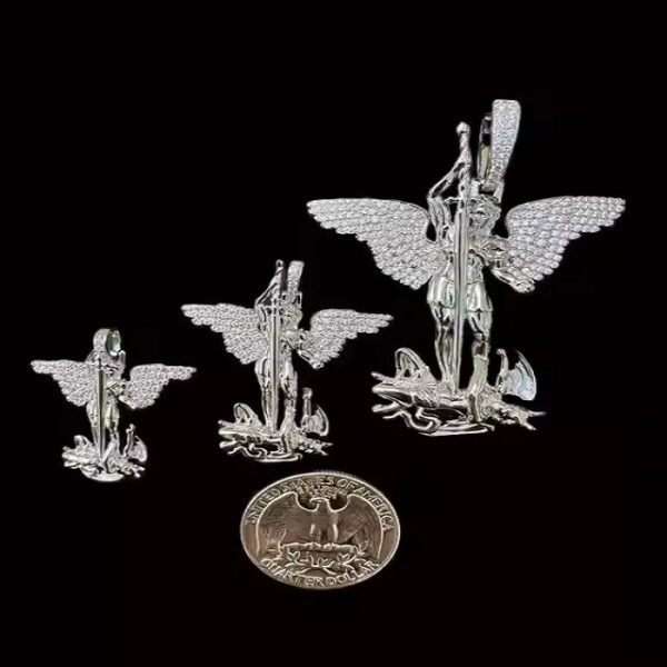 Unique and Trendy pendant Exaggerated Round Shape Fully Iced Out Sterling Custom Hip Hop Pendant for Rapper