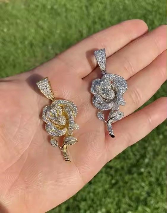 Unique Trendy pendant Exaggerated Round Shape Fully Iced Out Sterling Custom Hip Hop Pendant for Rapper from Indian supplier