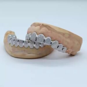 16 Teeth Bling Out HipHop Grillz with Customization Premium Quality Dental Jewelry Teeth Decoration Customize Color Gift for Men